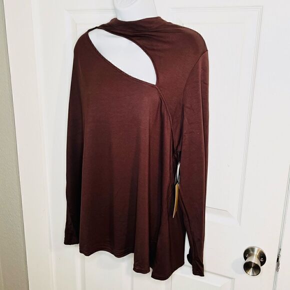 Halogen Cutout Long Sleeve Top Long Sleeve Brown Seal 4X - Picture 5 of 9